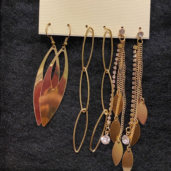 3 pairs of golden earrings - Picture 1 of 2